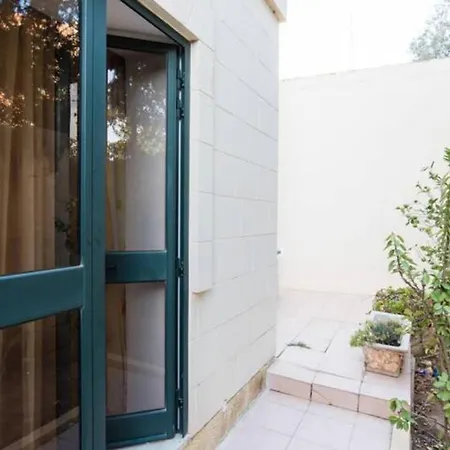 Lovely Close To The Beach And 5 Min Away From St. Julians * Bahar ic-Caghaq
