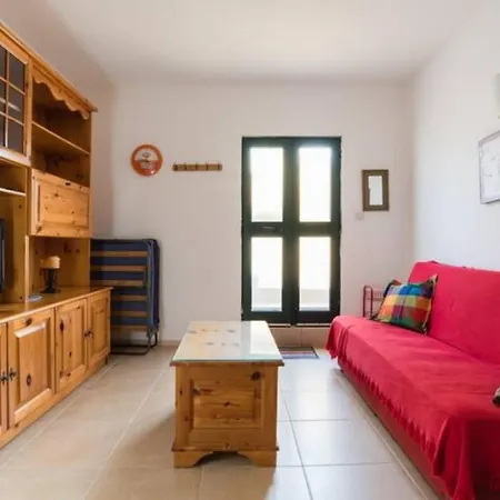 아파트 Lovely Close To The Beach And 5 Min Away From St. Julians *
